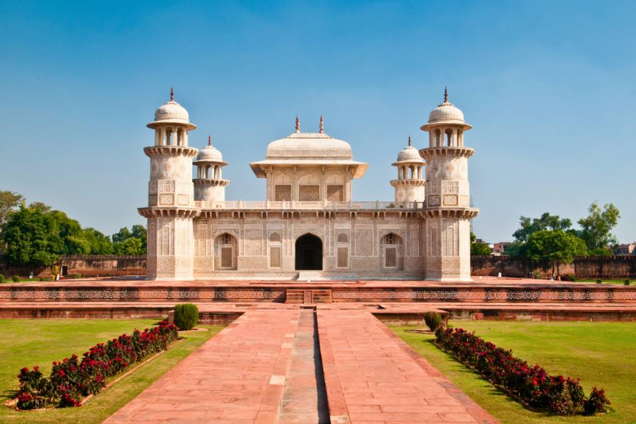 Taj Mahal and Agra Fort Day tour from Delhi by Car