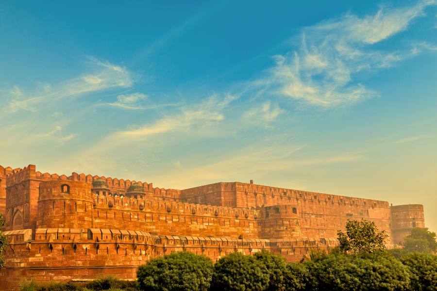 Taj Mahal Luxury Tour by Premium Car from Delhi