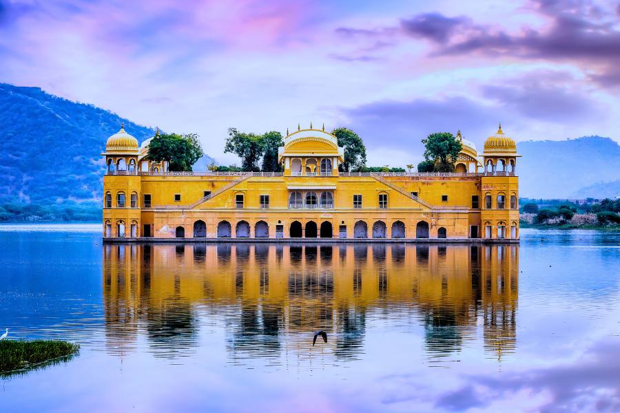 From Delhi: 2 Days Jaipur City Overnight Tour